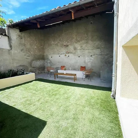 Holiday home Loft Spa, Cour Arriere Privee