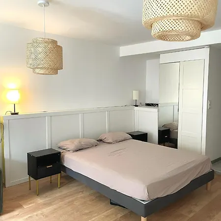 Loft Spa, Cour Arriere Privee Holiday home *